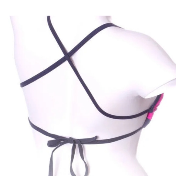 Nwt bikini halter top - Picture 3 of 7